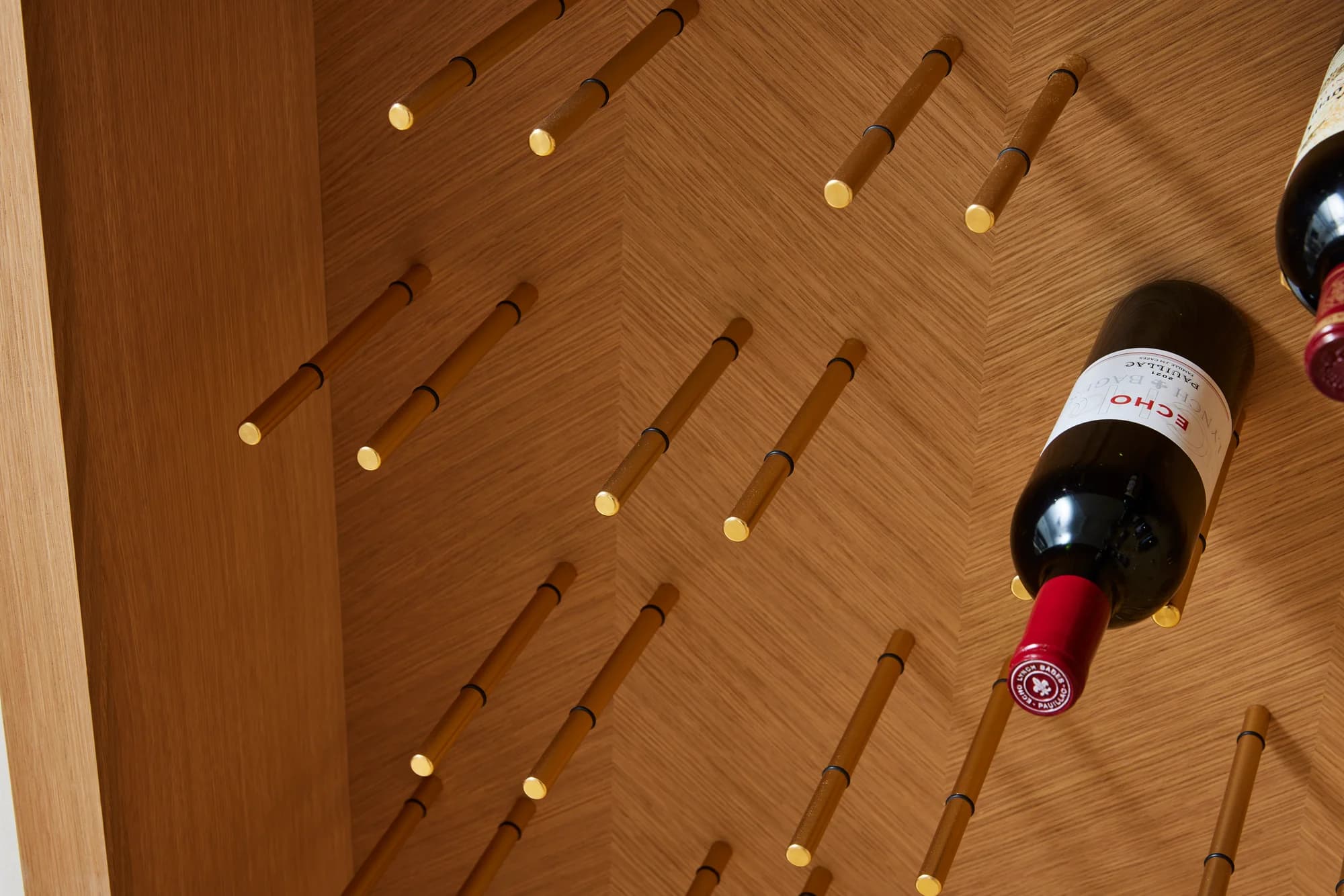 landscape 3x2 proj1 bar wine storage 056