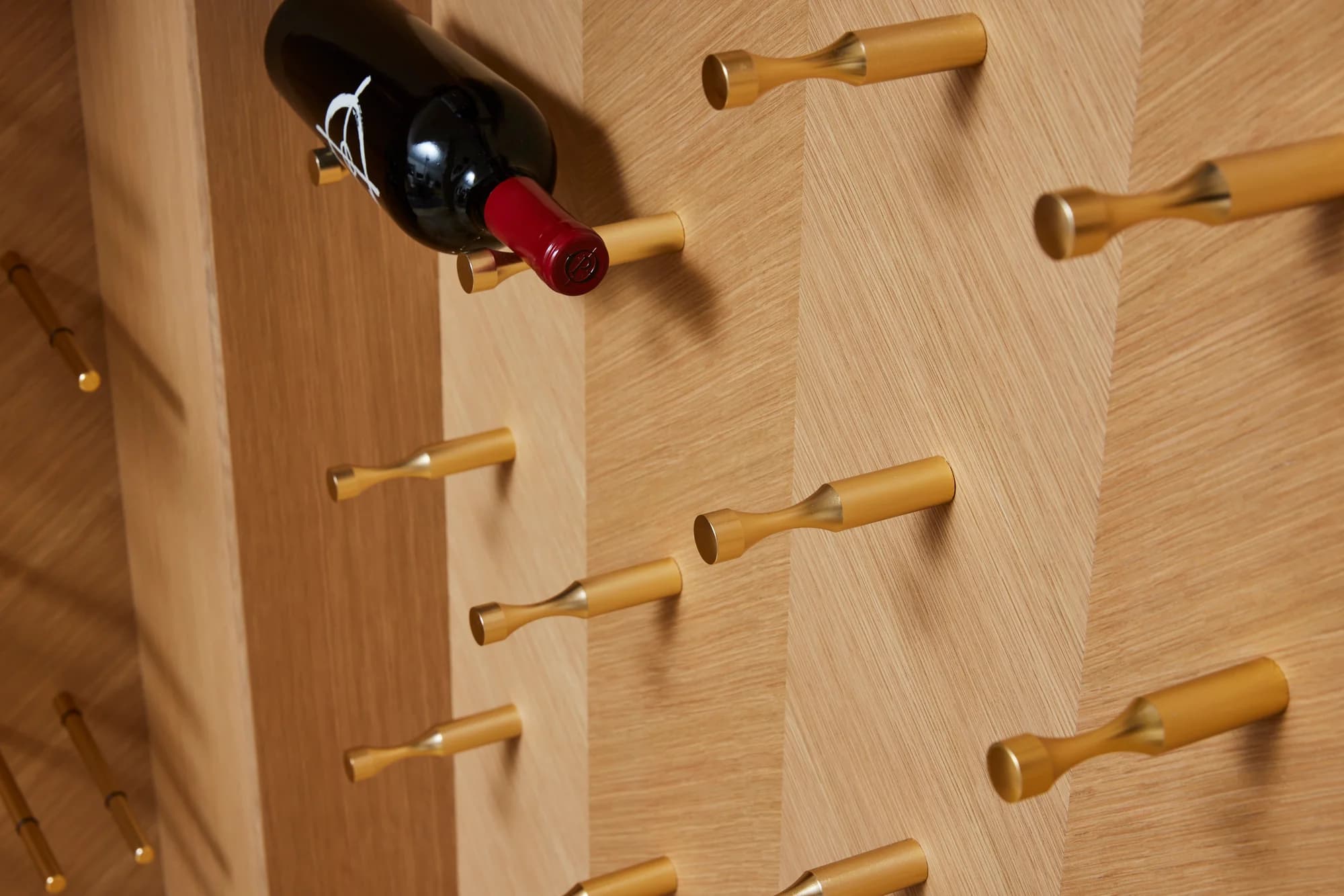landscape 3x2 proj1 bar wine storage 059