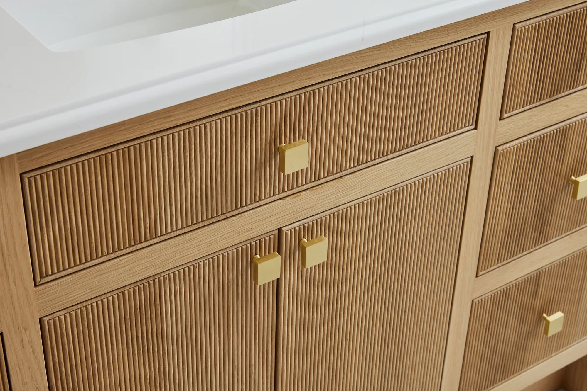 landscape 3x2 proj1 bathroom fluted vanity 050