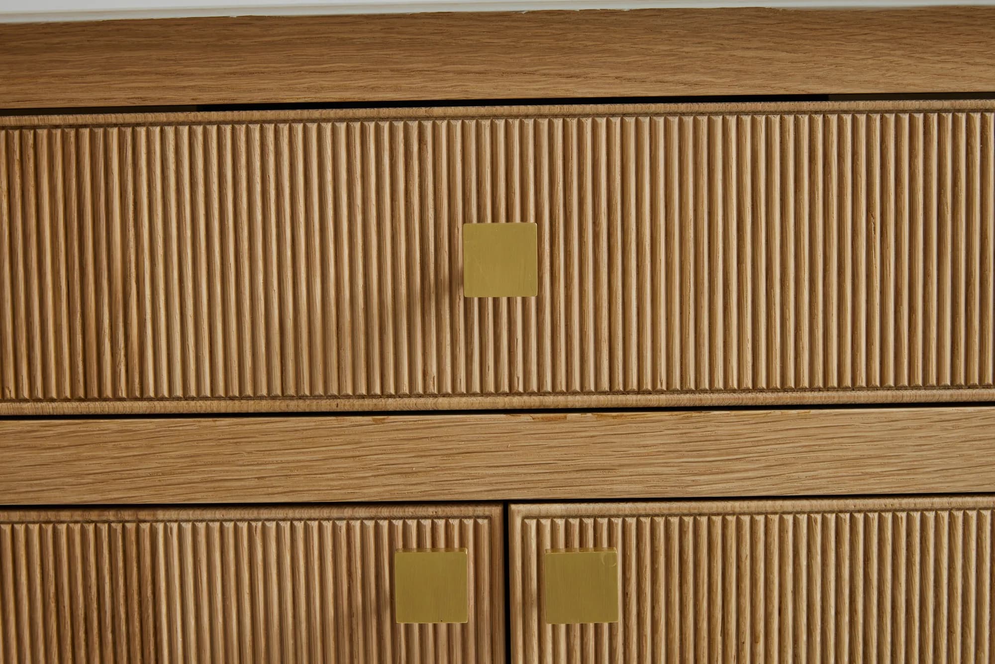 landscape 3x2 proj1 bathroom fluted vanity 052