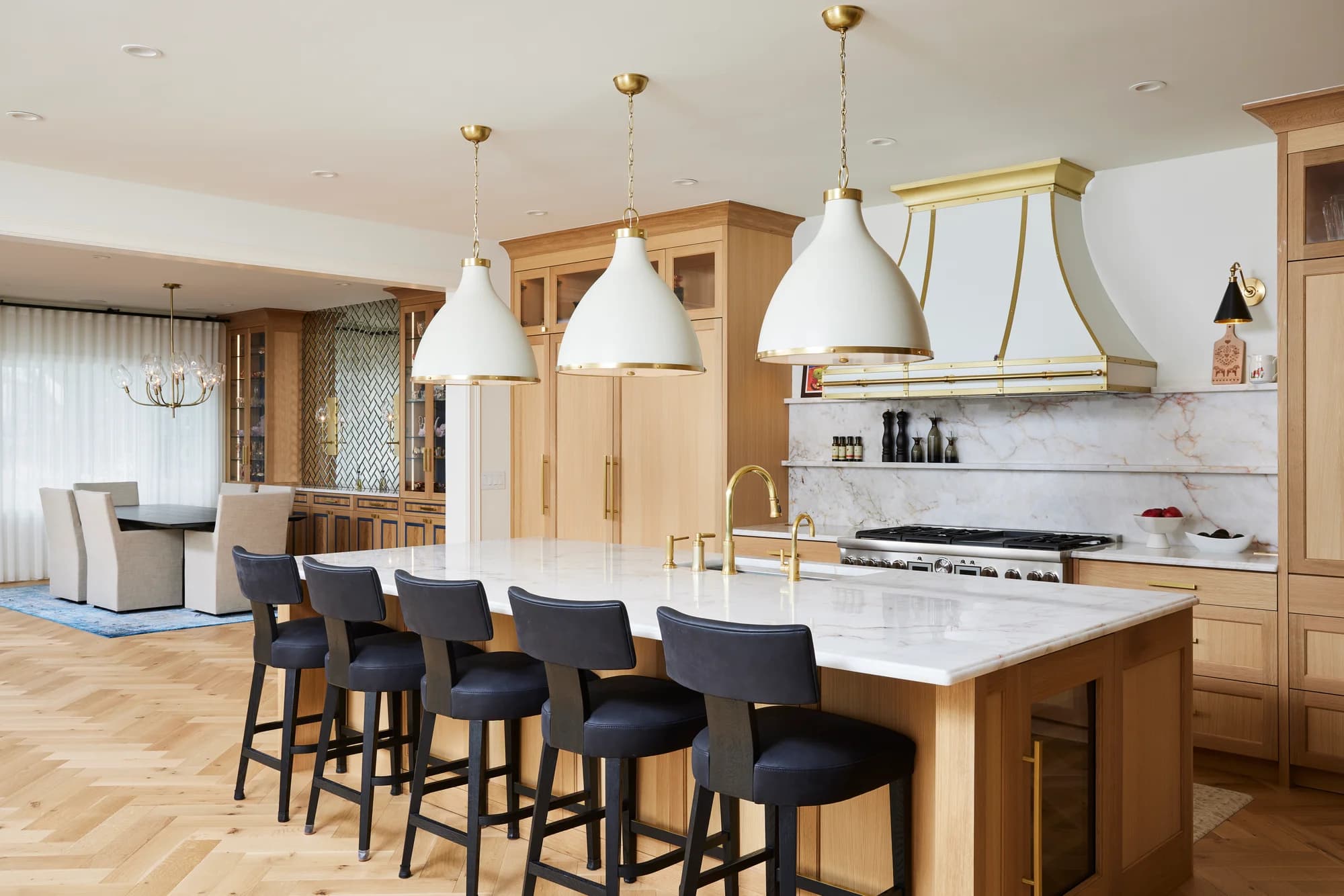 landscape 3x2 proj1 kitchen marble island 003