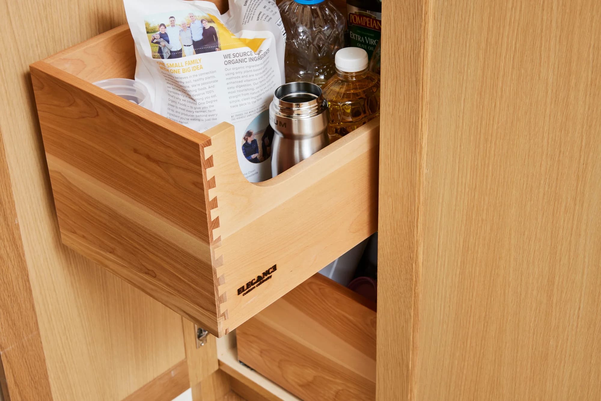 landscape 3x2 proj1 kitchen pantry pull out 038