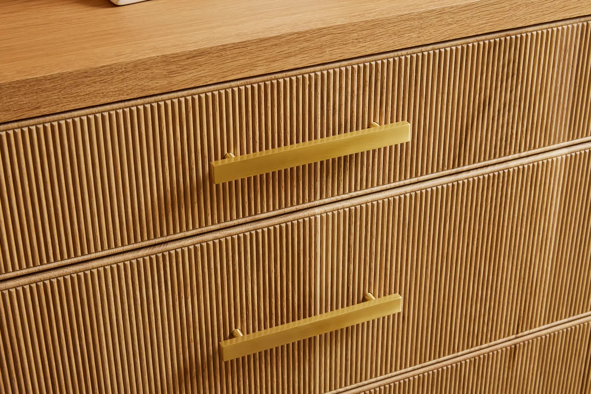 landscape 3x2 proj1 other fluted drawers 045