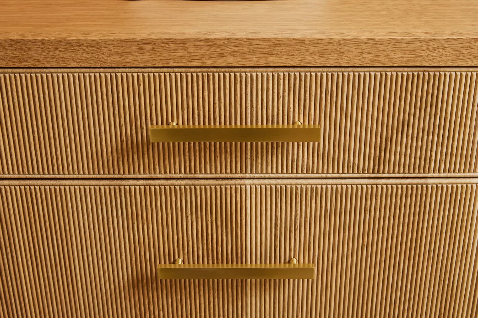 landscape 3x2 proj1 other fluted drawers 046