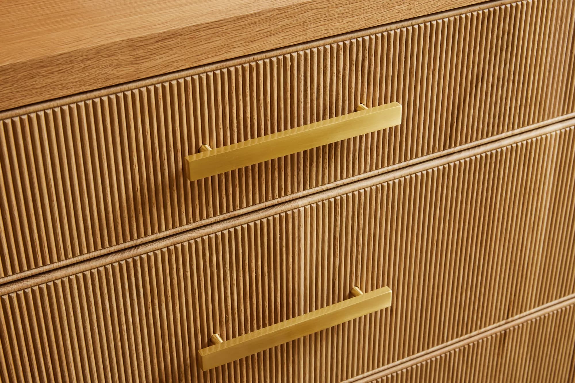 landscape 3x2 proj1 other fluted drawers 048
