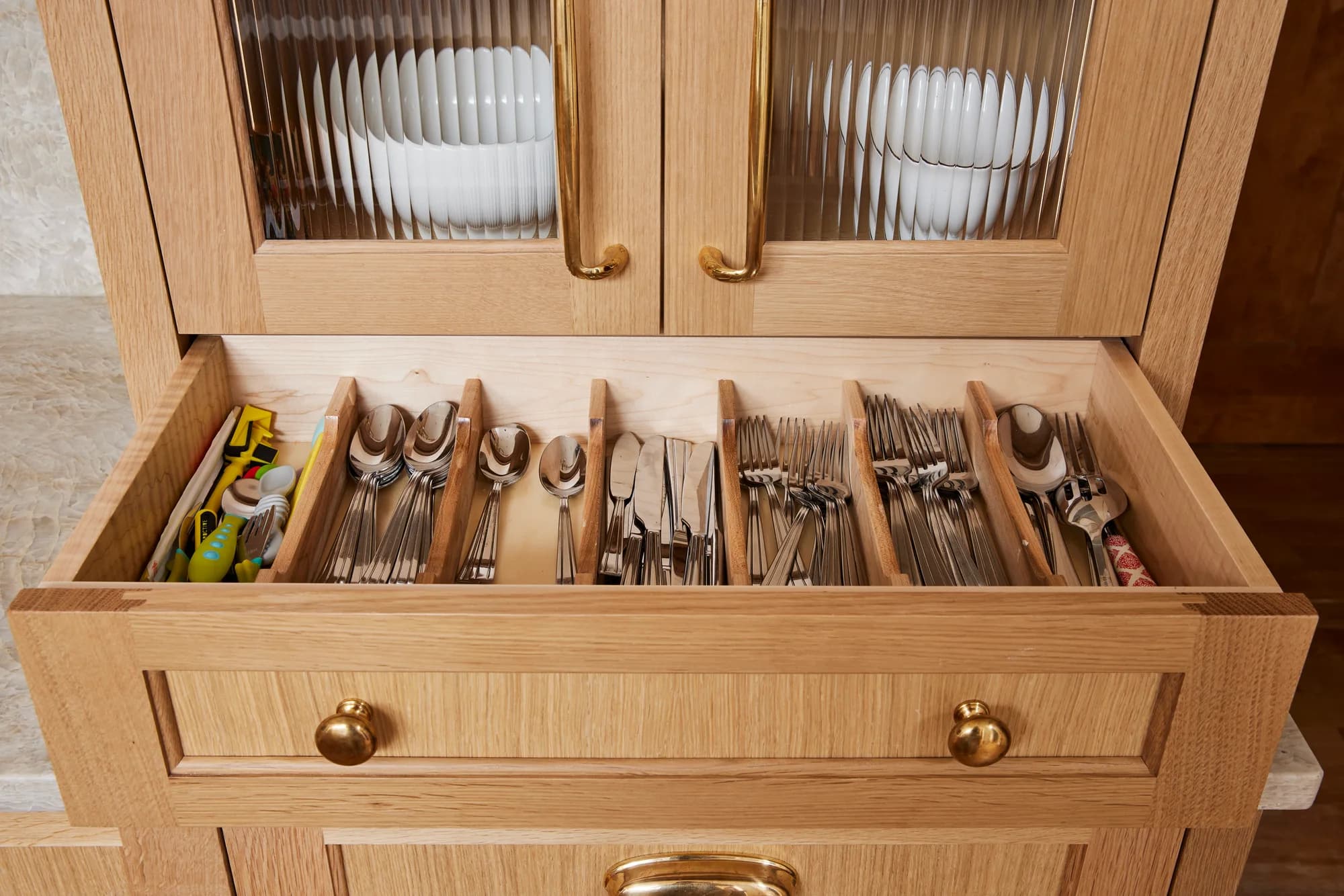 landscape 3x2 proj2 kitchen cutlery organizer 021