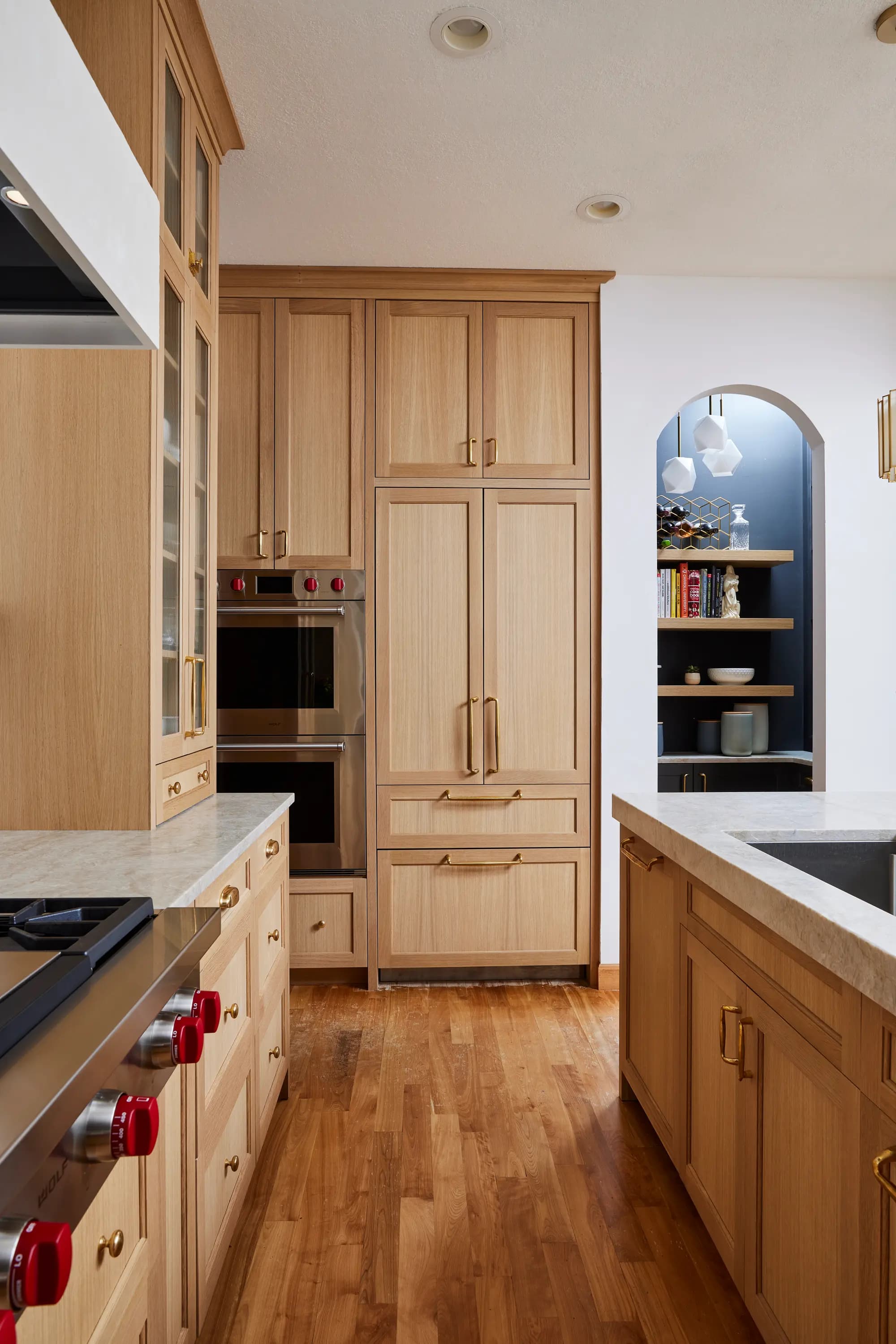 portrait 2x3 proj2 kitchen paneled appliances 017