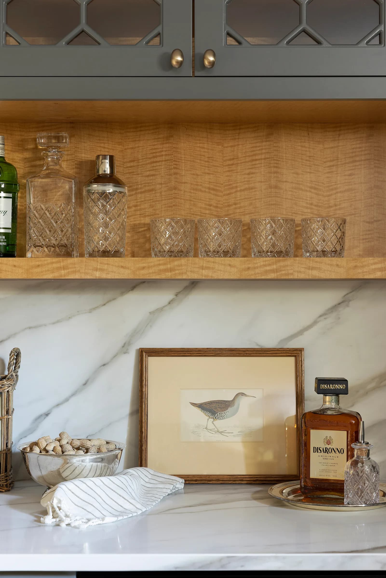 portrait 2x3 proj3 bar wood shelf marble 035